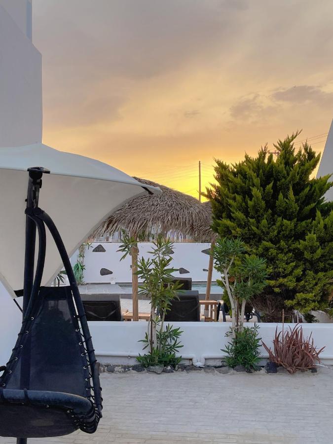 Sun Springs Suites Kamári Екстериор снимка