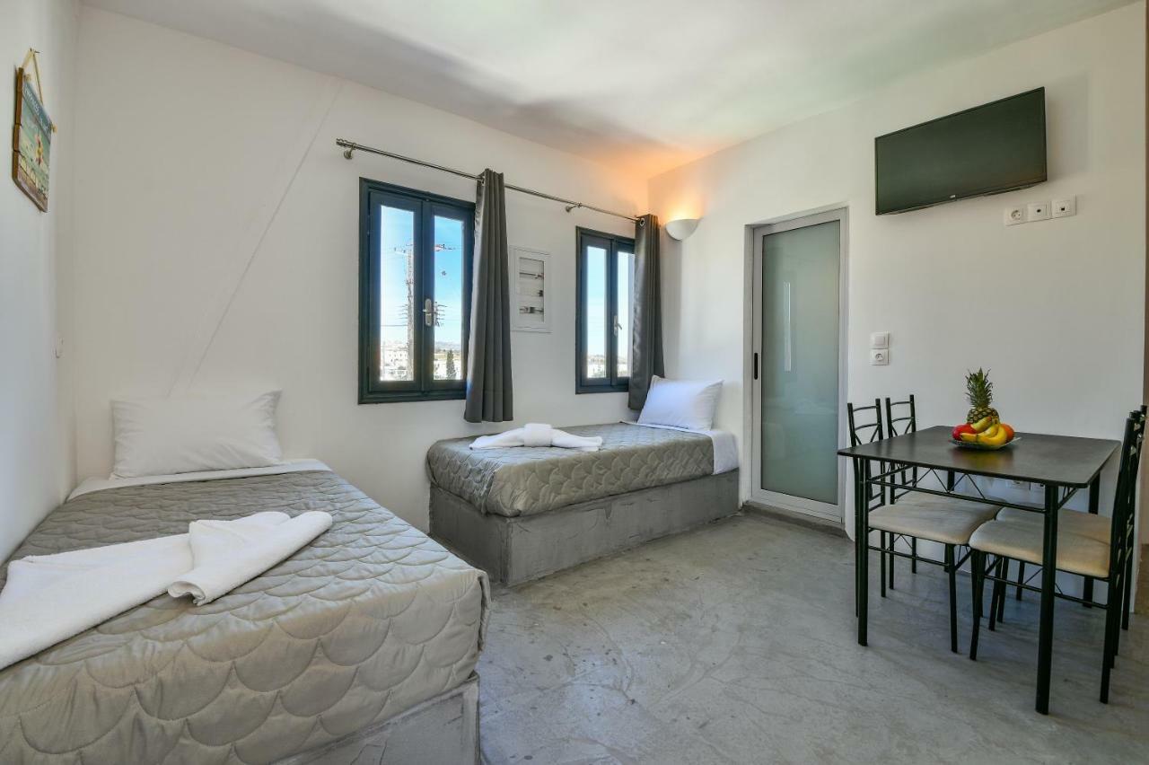 Sun Springs Suites Kamári Екстериор снимка