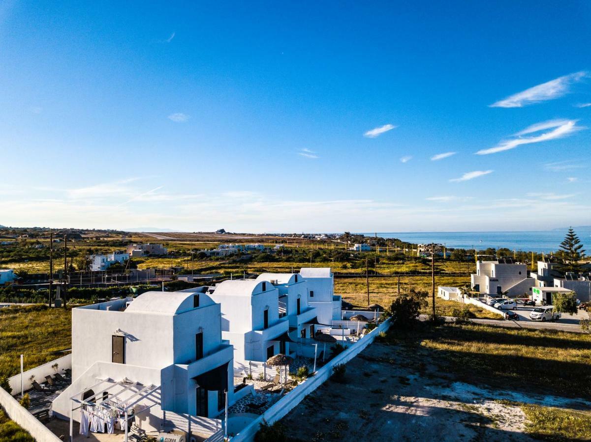 Sun Springs Suites Kamári Екстериор снимка